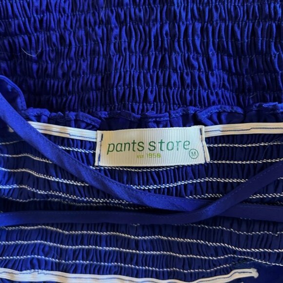 Pants Store Smocked Puff Sleeve Top – Size M - Picture 3 of 3